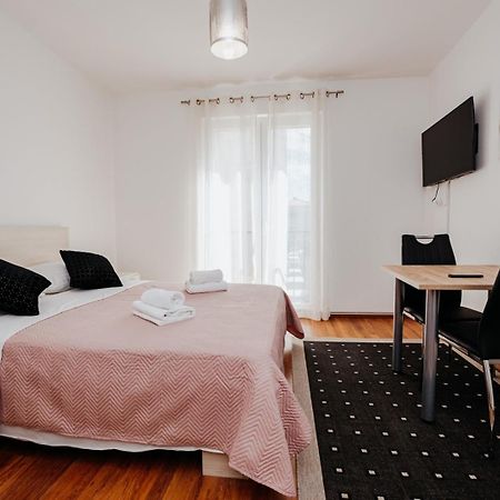 זאדאר Apartment Double S City ​​Centre מראה חיצוני תמונה